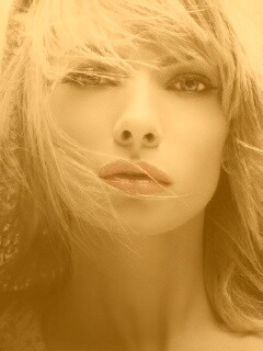 Девушка с красными губами обои