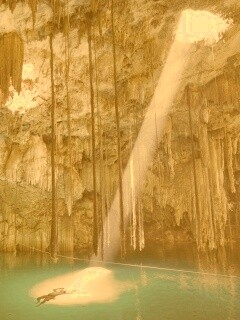 Пещера сталактитов обои