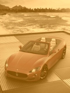 Мазерати на берегу моря обои