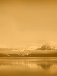 Спокойное горное озеро обои