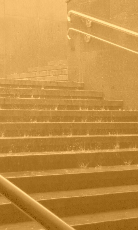 Спуск в подземный переход обои