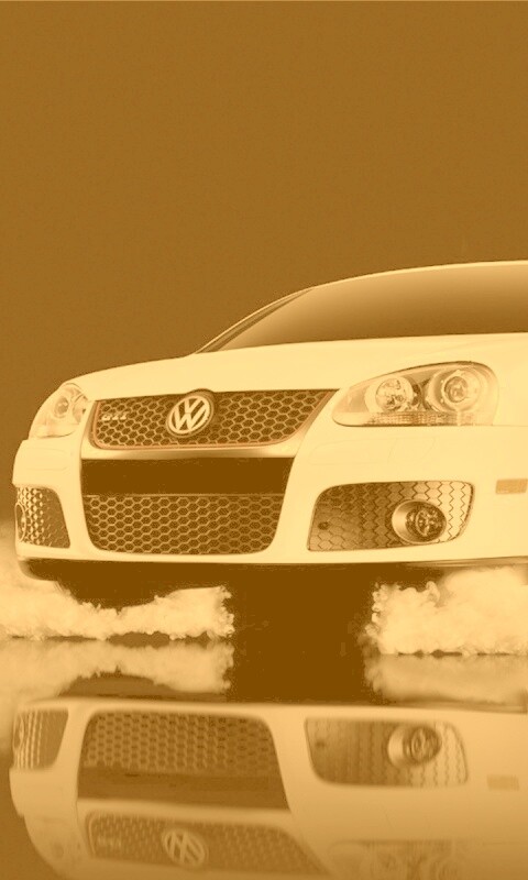 Буксующий белый Фольц обои