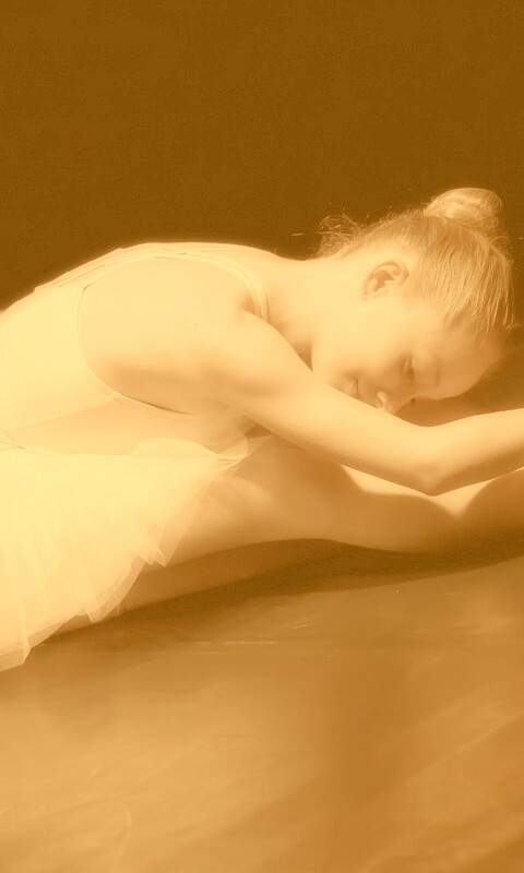 Маленькая балерина обои