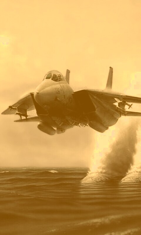 Истребитель над водой обои
