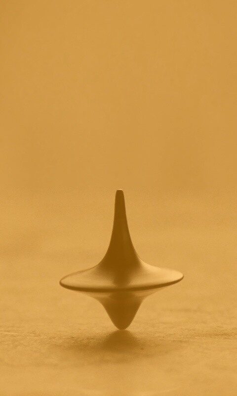 Волчок обои