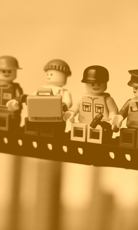 Lego строители обедают на балке обои