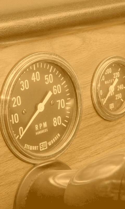 Приборная панель автомобиля Dodge обои