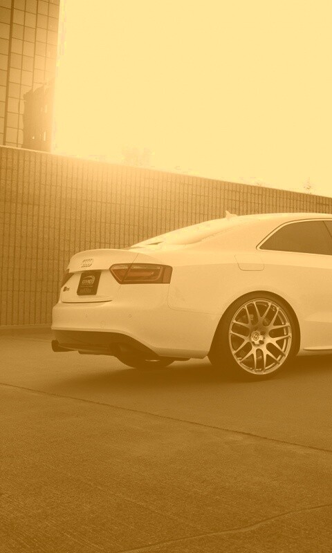 Ауди на парковке обои