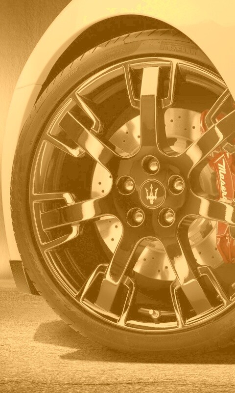 Колесу Maserati Granturismo обои