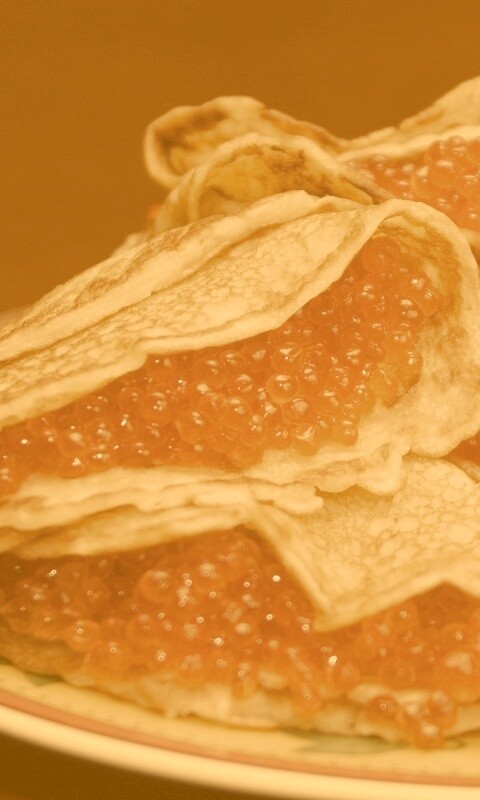 Блины с красной икрой обои