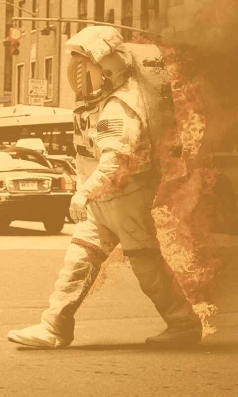 Астронавт в огне обои