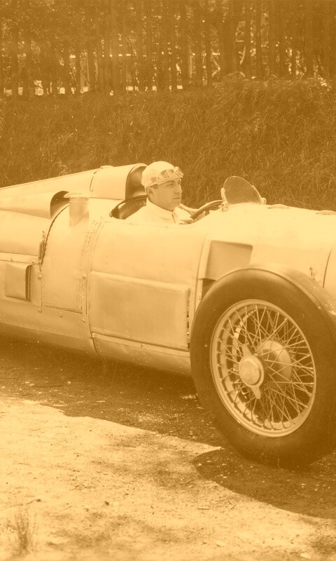 Старинный гоночный автомобиль обои