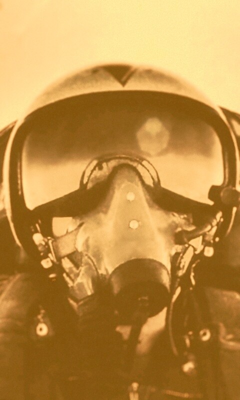 Пилот истребителя обои