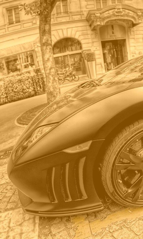 Ламборжини и Порше широкоугольным объективом обои