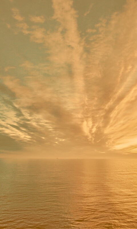 Закатное небо над морем обои