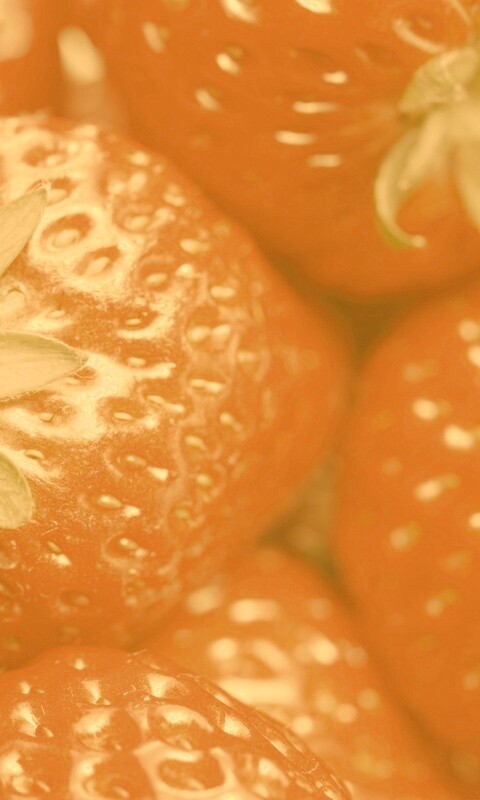 Сочная клубничка обои