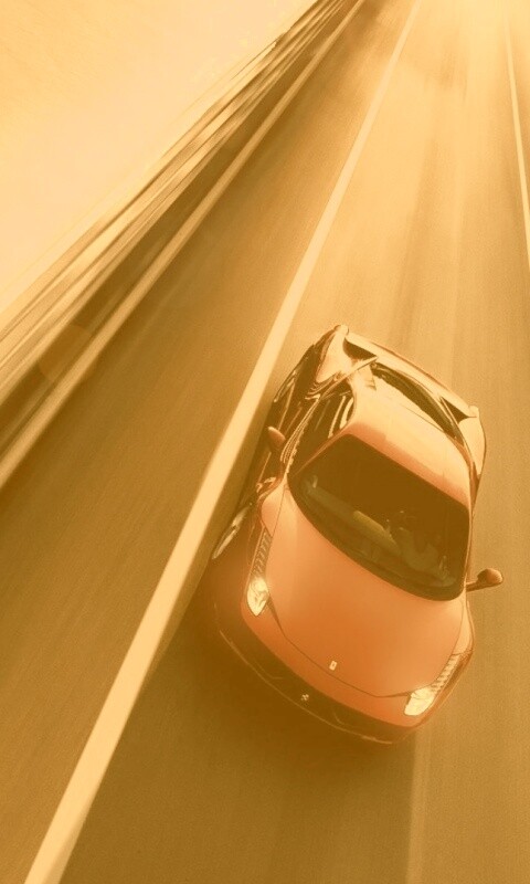 Суперкар на трассе обои