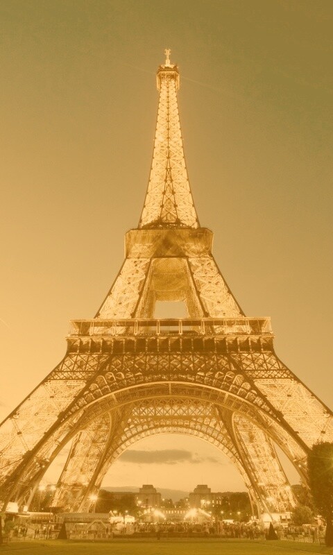Светящаяся эйфелева башня обои