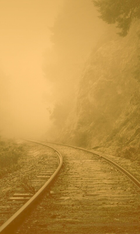 Рельсы уходя в туман обои