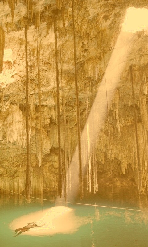 Пещера сталактитов обои