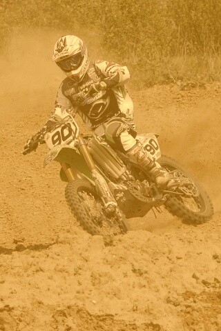 На мототреке обои