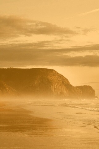 Горы уходящие в море обои