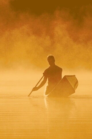 Один в лодке обои