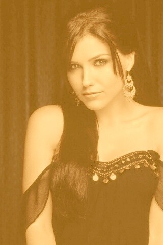 София Буш в черном платье обои