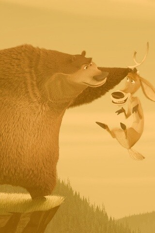 Медведь прессует оленя обои