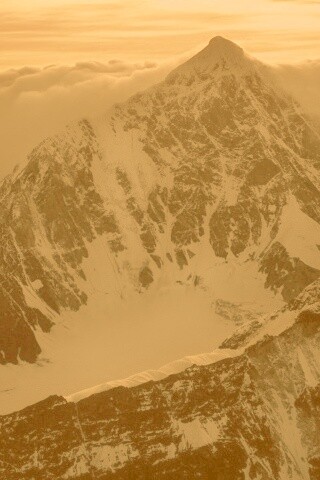 Гора на закате обои