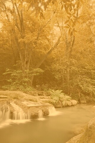 Водопадик в осеннем лесу обои