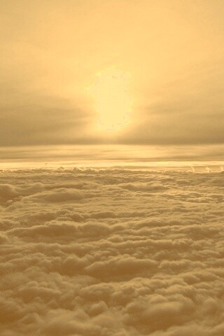 Над облаками обои