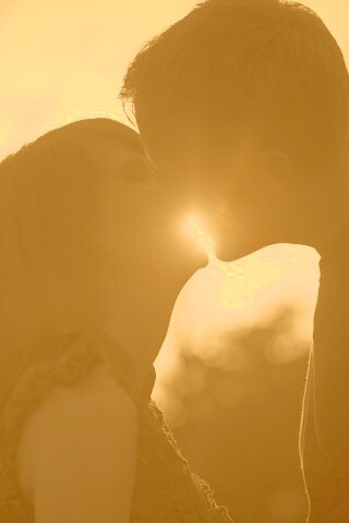 Поцелуй обои