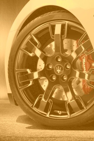 Колесу Maserati Granturismo обои
