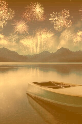Фейрверк над озером обои