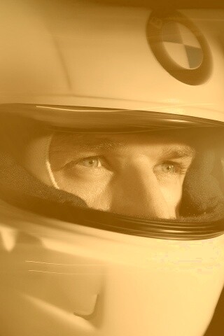 Гонщик BMW обои