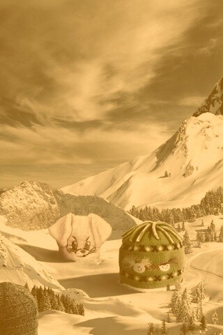 Прикольные шапки на горных вершинах обои