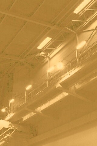 Платформа ночью обои