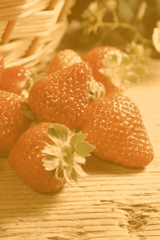 Клубничка обои