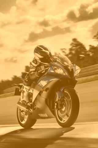 Мотоциклист на треке обои