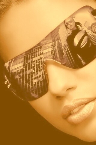 Девушка в стильных очках обои