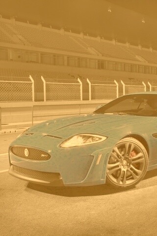 Синий спорткар на гоночном треке обои