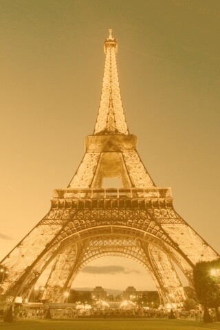 Светящаяся эйфелева башня обои
