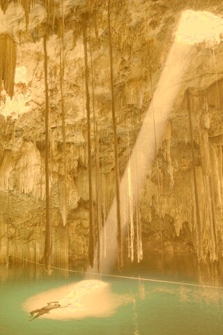 Пещера сталактитов обои