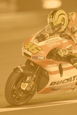 Мотоциклист на треке обои