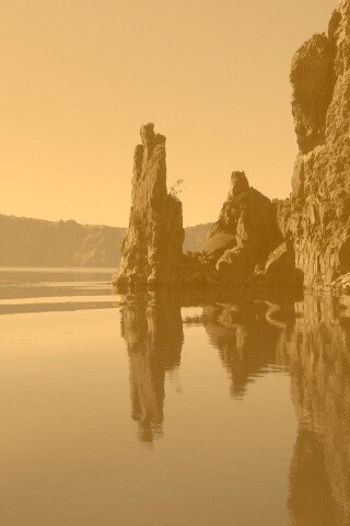 Скалистый берег обои