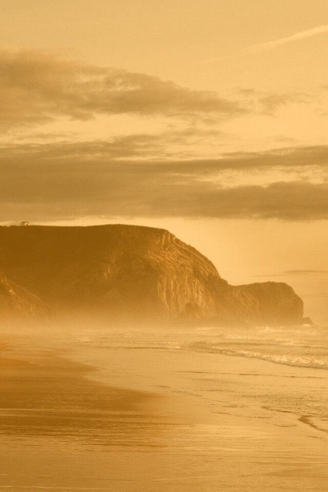 Горы уходящие в море обои