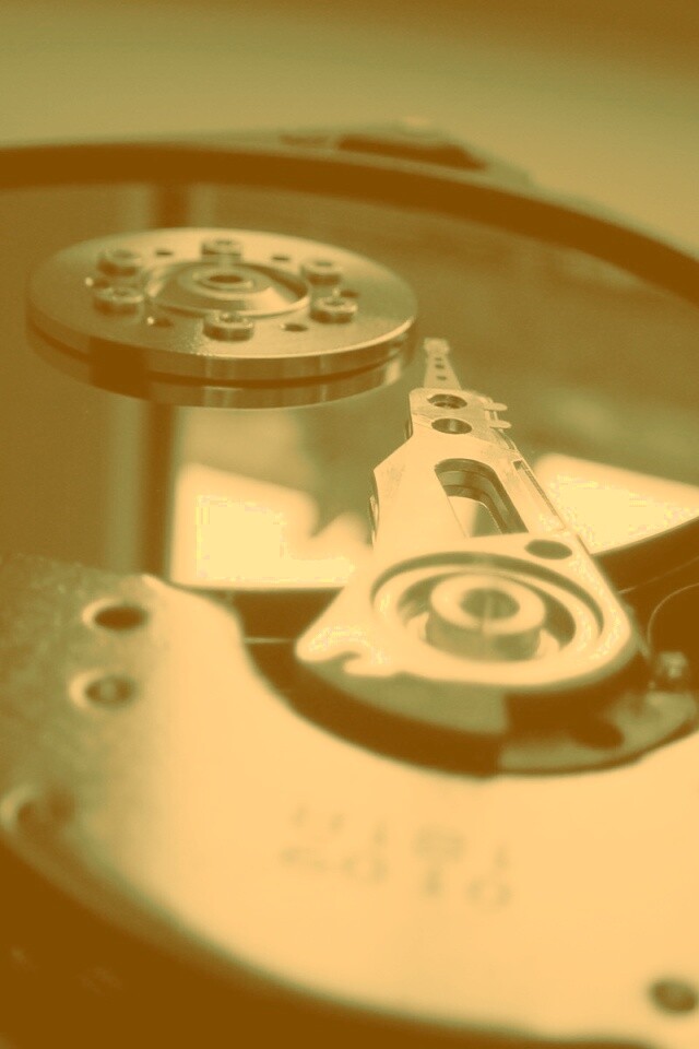Разобранный жесткий диск обои