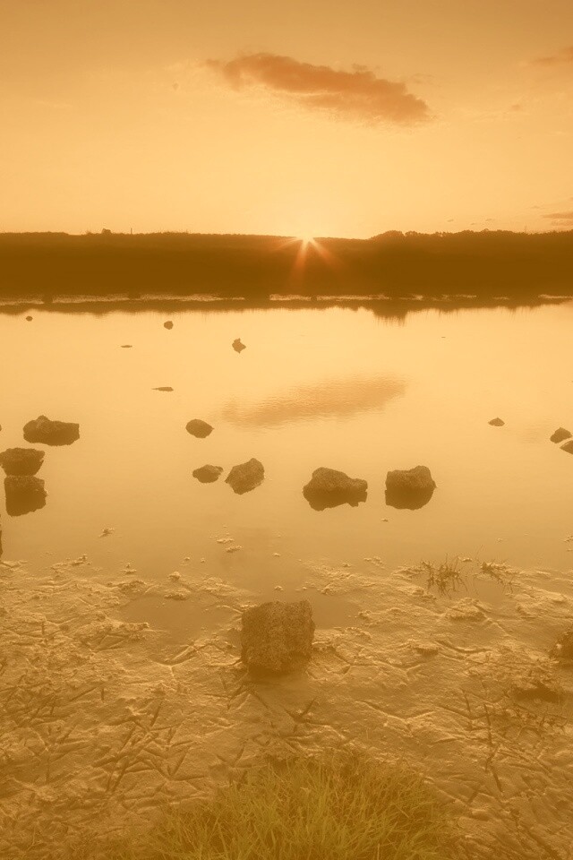 Обмелевшее озеро в Новой Зеландии обои