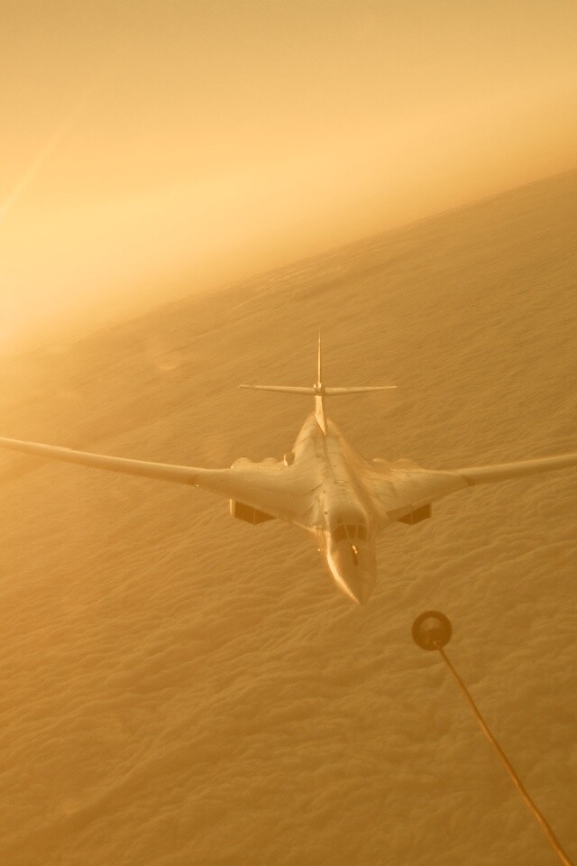 Ту 160 над облаками обои